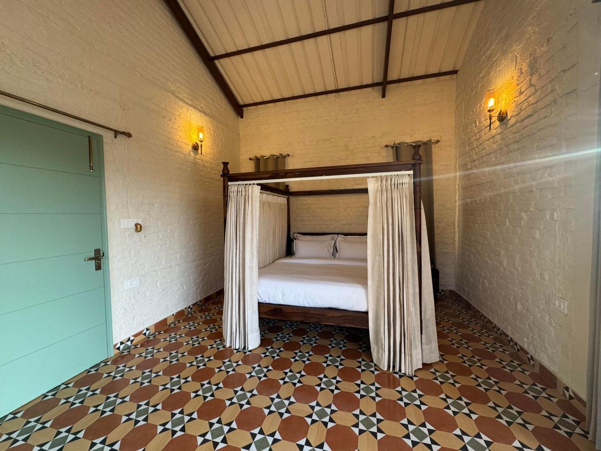 Cliff House, 3Br Lux Farmhouse 2Km To Rajpur Road Дехрадун Экстерьер фото